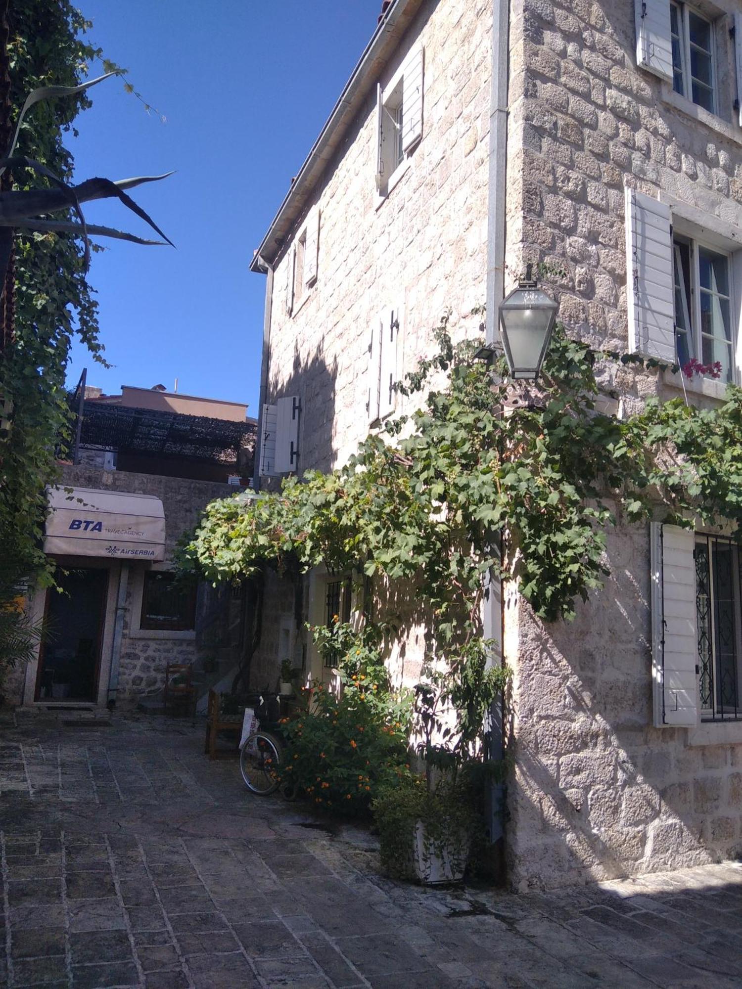 Michel Guest House Budva Eksteriør bilde